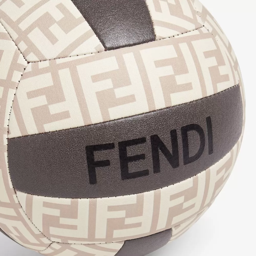 Fendi Lifestyle<Ball Aus Leder In Braun