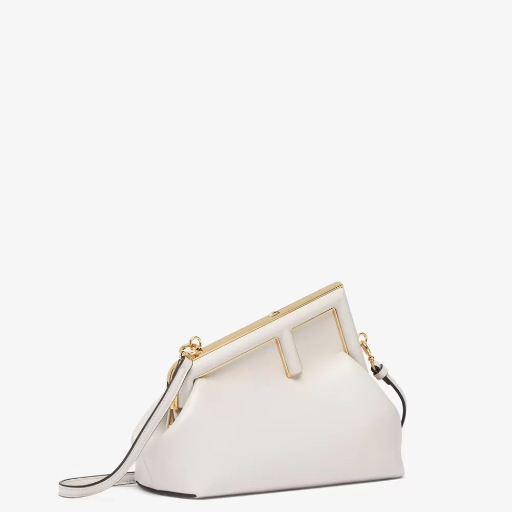 Fendi Clutches & Pochetten<Tasche Aus Leder In Hellgrau