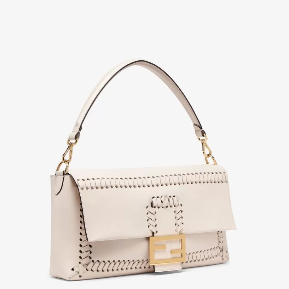 Fendi Schulter- Und Crossbody-Taschen<Tasche Aus Nappaleder In Kamelienweis Mit Farblich Abgestimmten Ziernahten