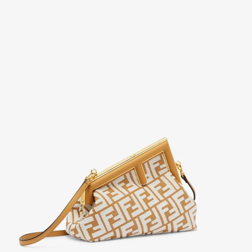 Fendi Schulter- Und Crossbody-Taschen<Tasche Aus Raffia-Bast Mit Ff-Muster Aus Gobelingewebe In Weis